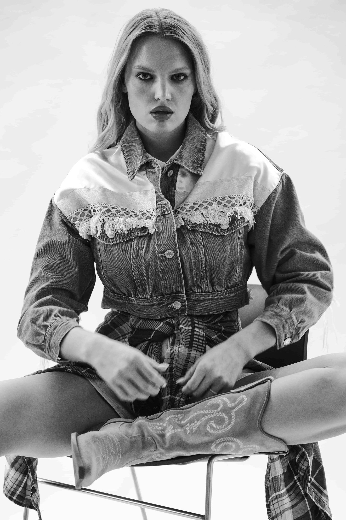 Boho Bunda Cropp Beige White